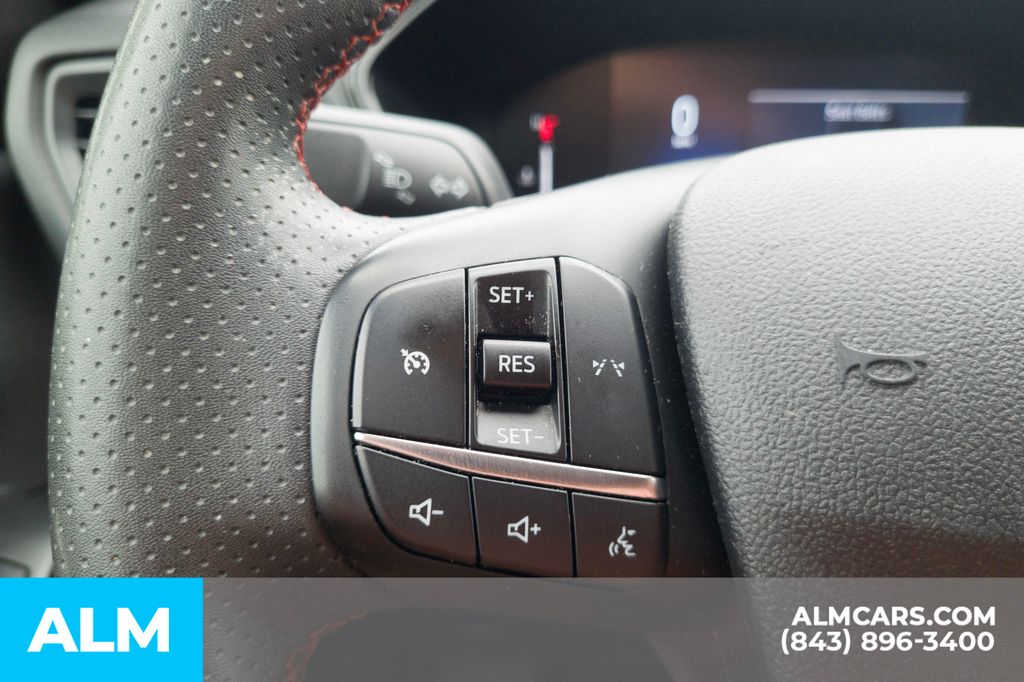 2024 Ford Escape ST-Line photo 26