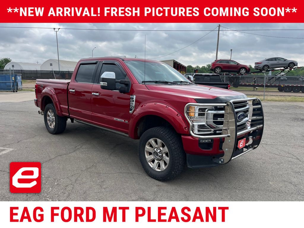 Rapid Red Metallic Tinted Clearcoat 2021 Ford F-250 Super Duty Platinum Crew Cab 4WD Pickup Truck Four-Wheel Drive Automatic