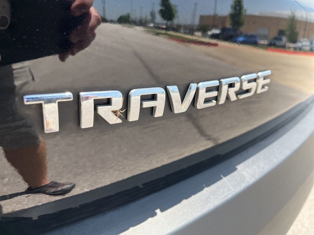 2020 Chevrolet Traverse LS 8