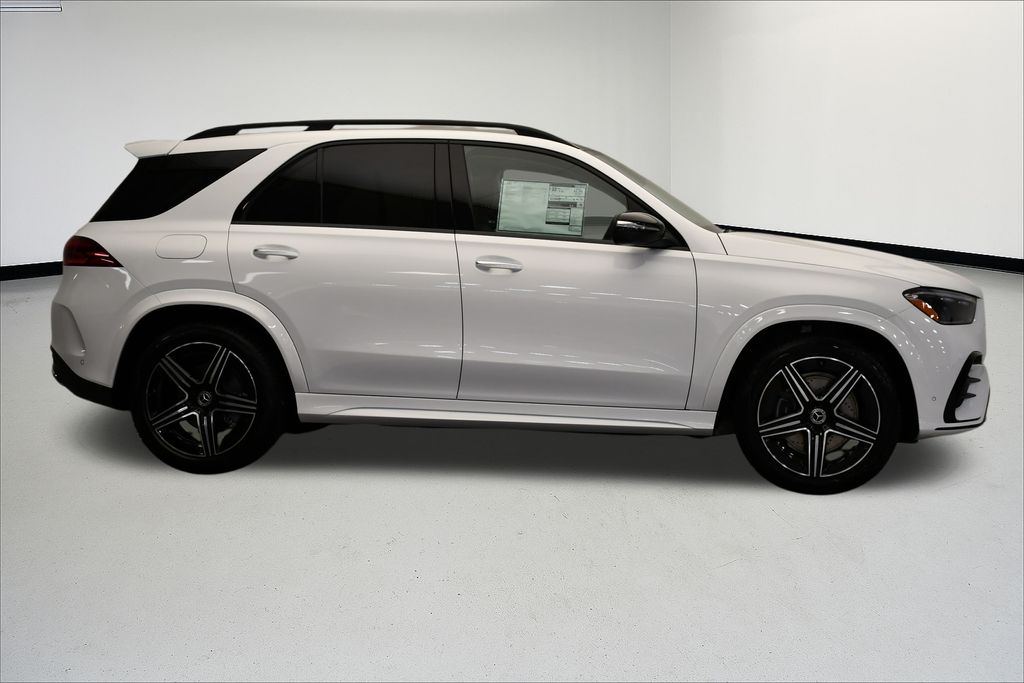 Thumbnail: 2026 Mercedes-Benz GLE - 6