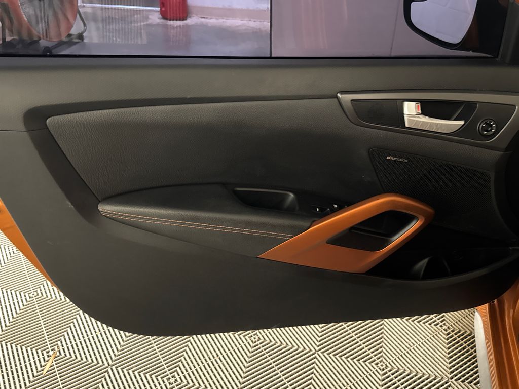 Used 2016 Orange Hyundai Turbo image 15