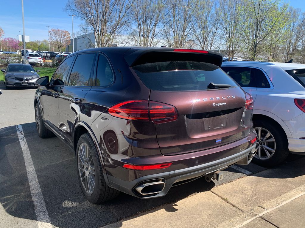 Thumbnail: 2017 Porsche Cayenne - 6