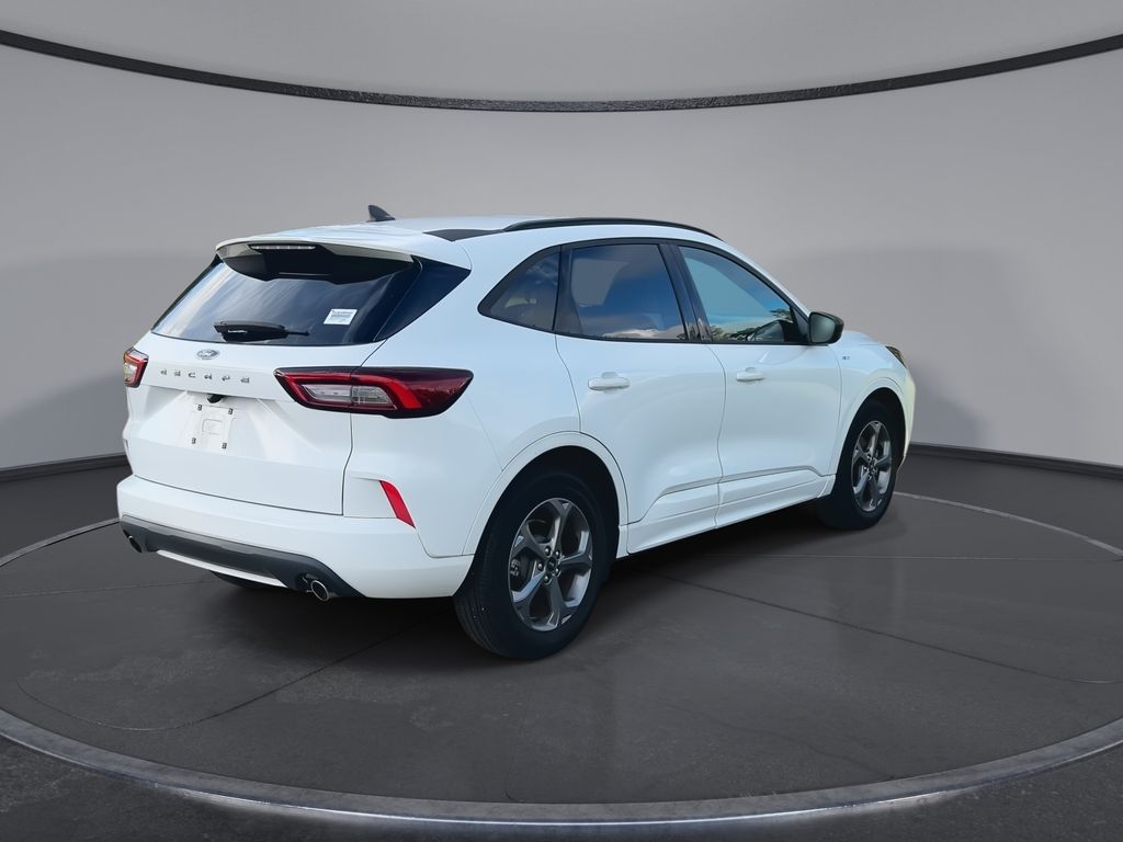 Thumbnail: 2023 Ford Escape - 8