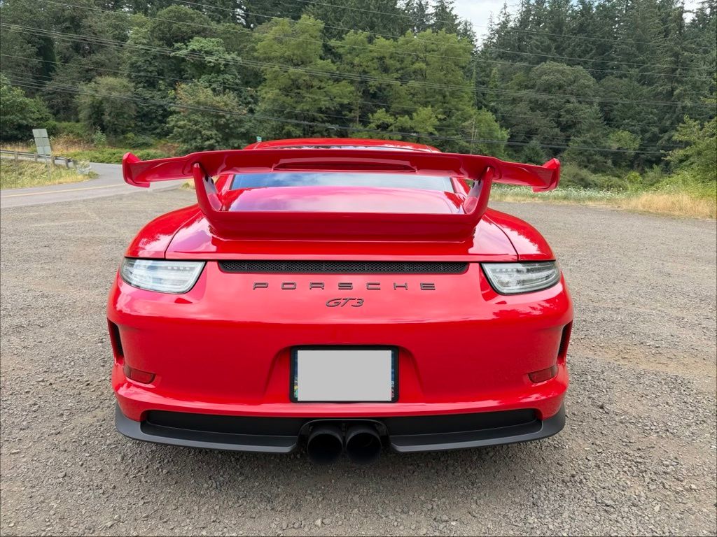2015 Porsche 911 GT3 thumbnail 5