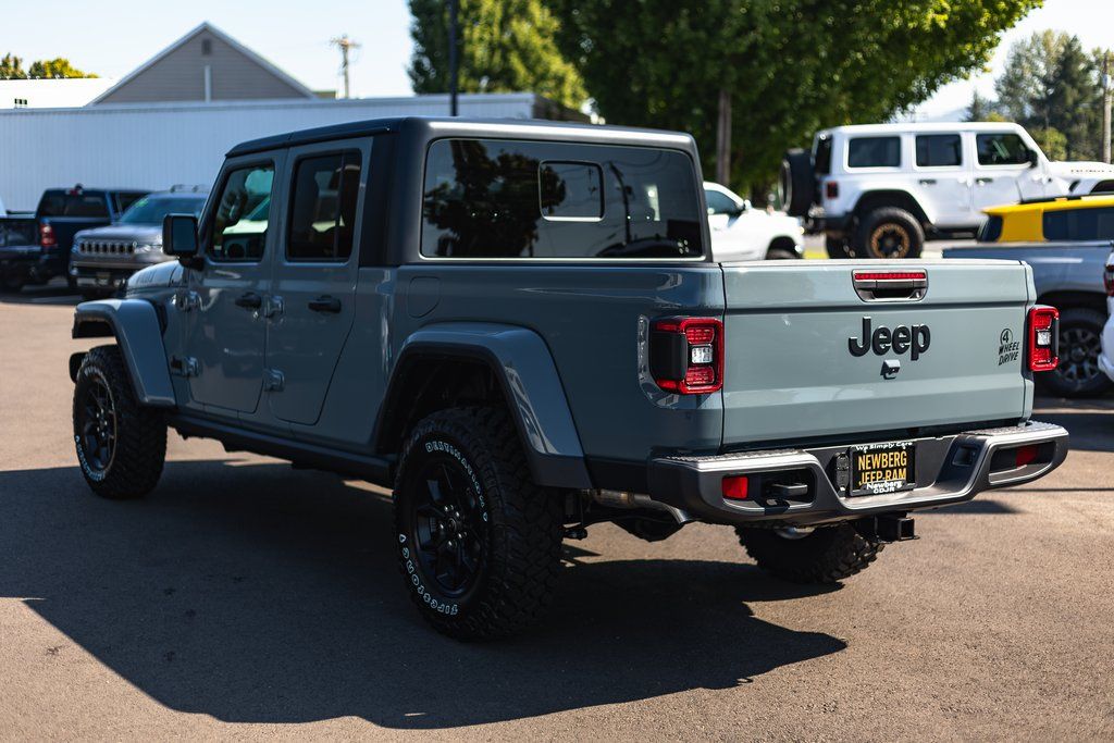 2025 Jeep Gladiator Willys thumbnail 12