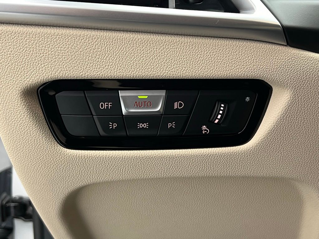 Thumbnail: 2026 BMW 3 Series - 20