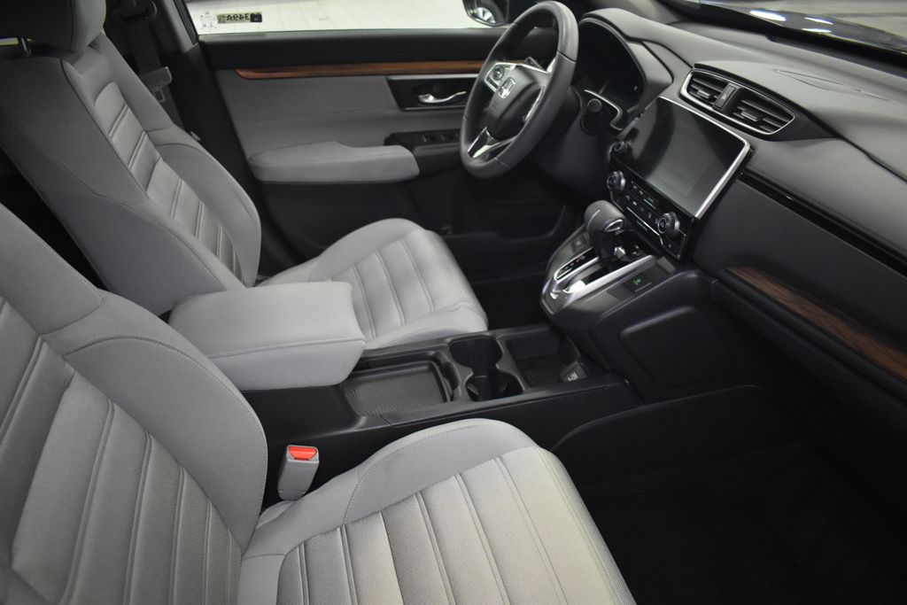 2017 Honda CR-V EX 32
