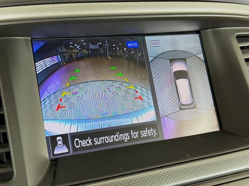 Thumbnail: 2017 Nissan Pathfinder - 13