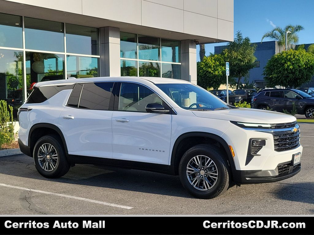 Summit White 2024 Chevrolet Traverse LS FWD SUV / Crossover Front-Wheel Drive 8-Speed Automatic
