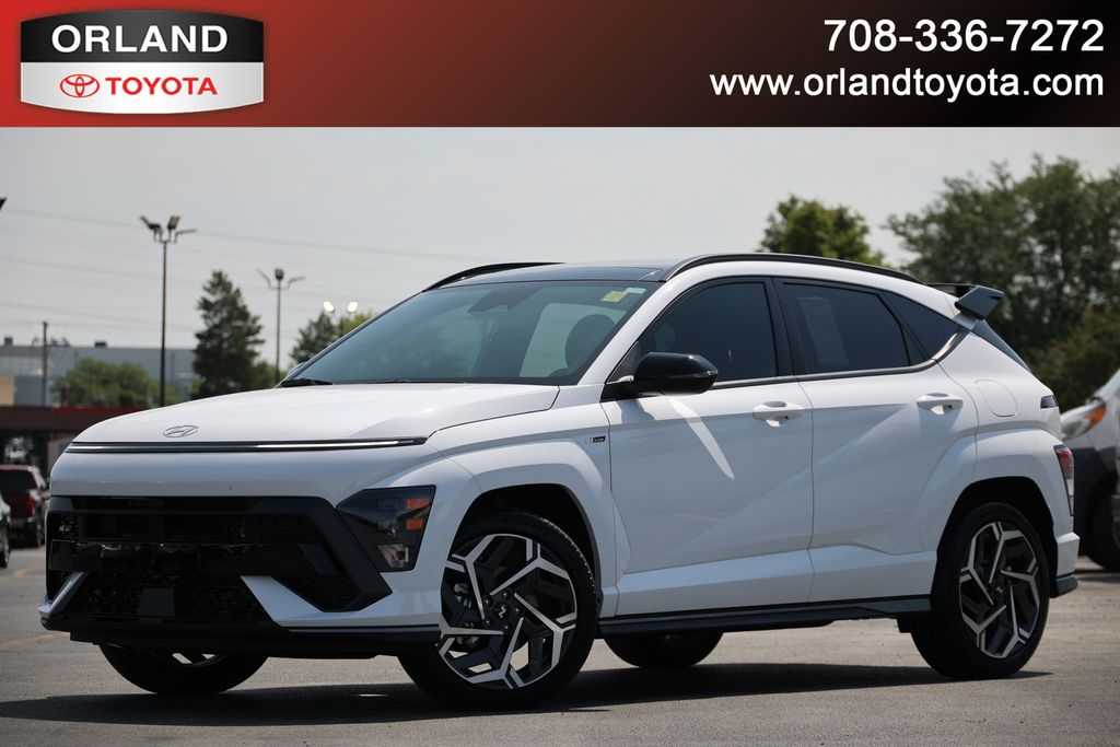 Atlas White 2024 Hyundai Kona SUV / Crossover Front-Wheel Drive 8-Speed Automatic