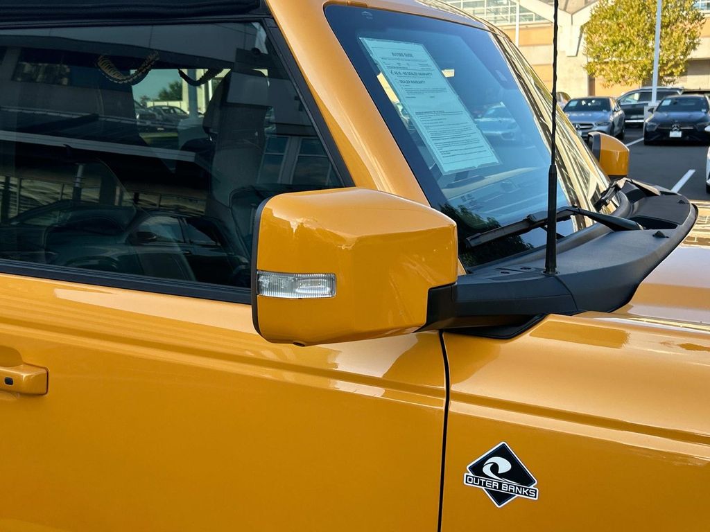 Thumbnail: 2022 Ford Bronco - 20