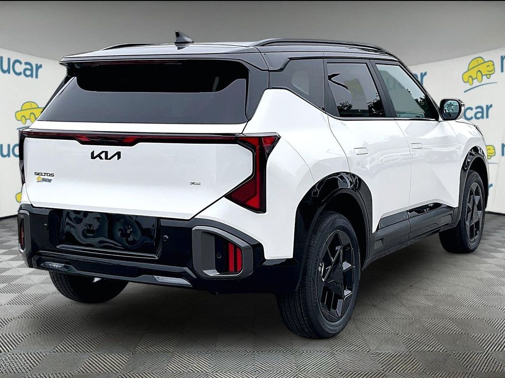 2027 Kia Seltos — photo 7