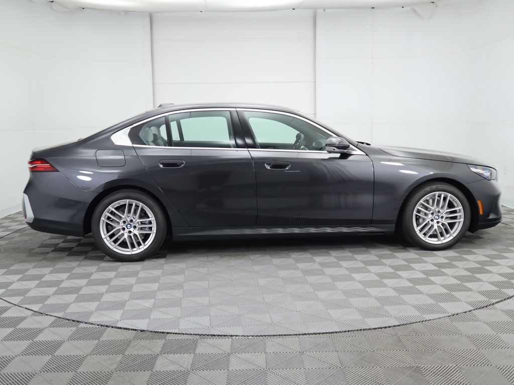 2024 BMW 5 Series 530i xDrive 4
