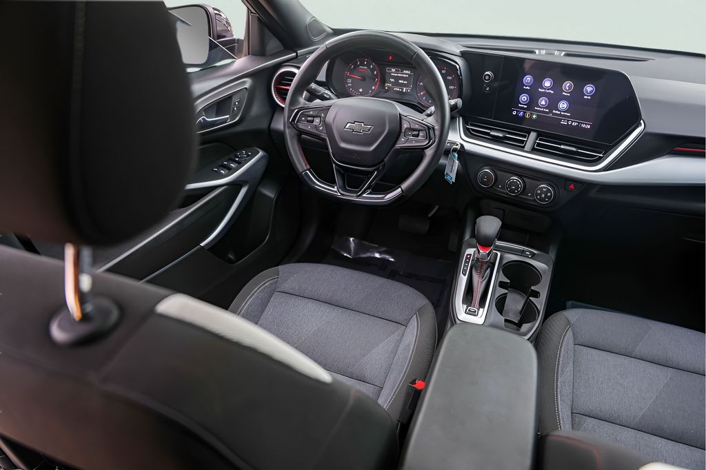 Used Car 2025 Chevrolet Trax  1rs For Sale Under $25,000 In Austin, Texas