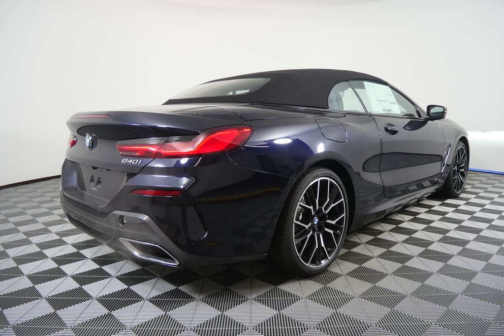 Thumbnail: 2026 BMW 8 Series - 3
