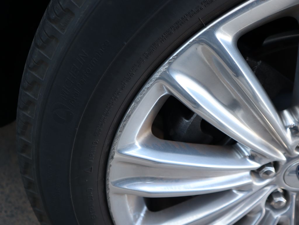 Thumbnail: 2021 Ford Explorer - 23