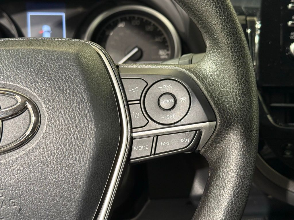 Thumbnail: 2023 Toyota Camry - 22