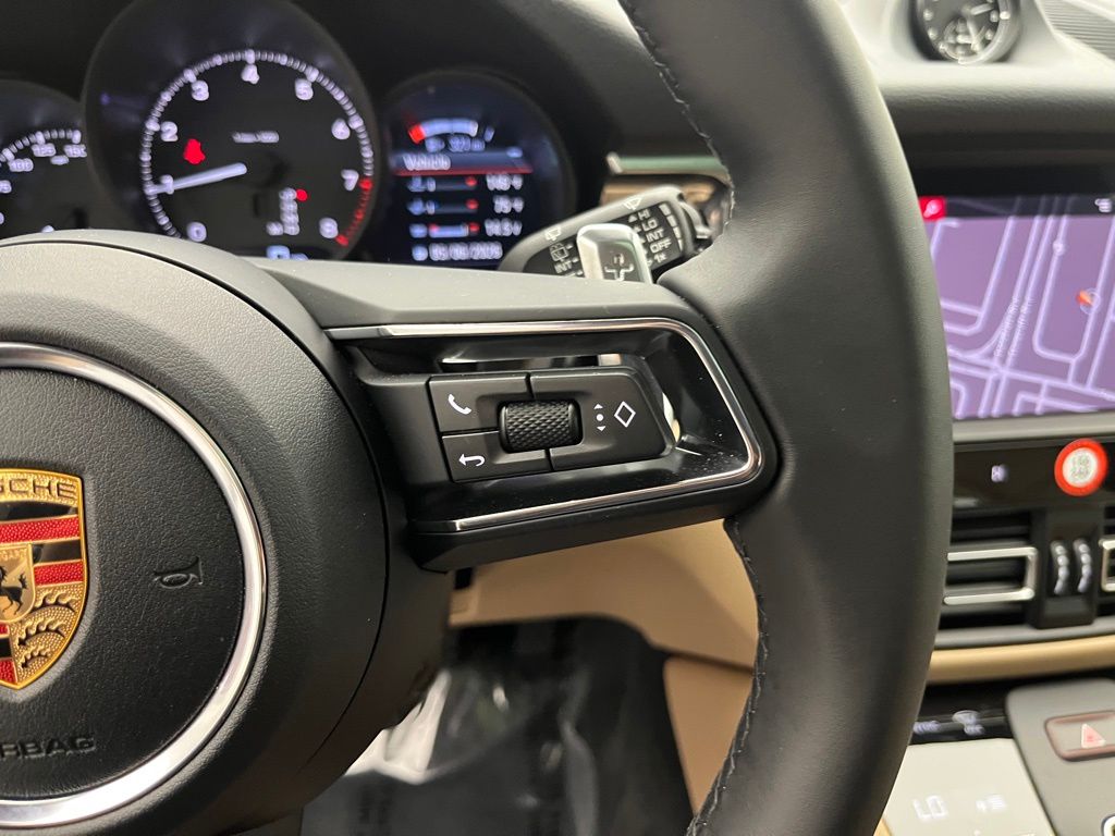 Thumbnail: 2026 Porsche Macan - 14