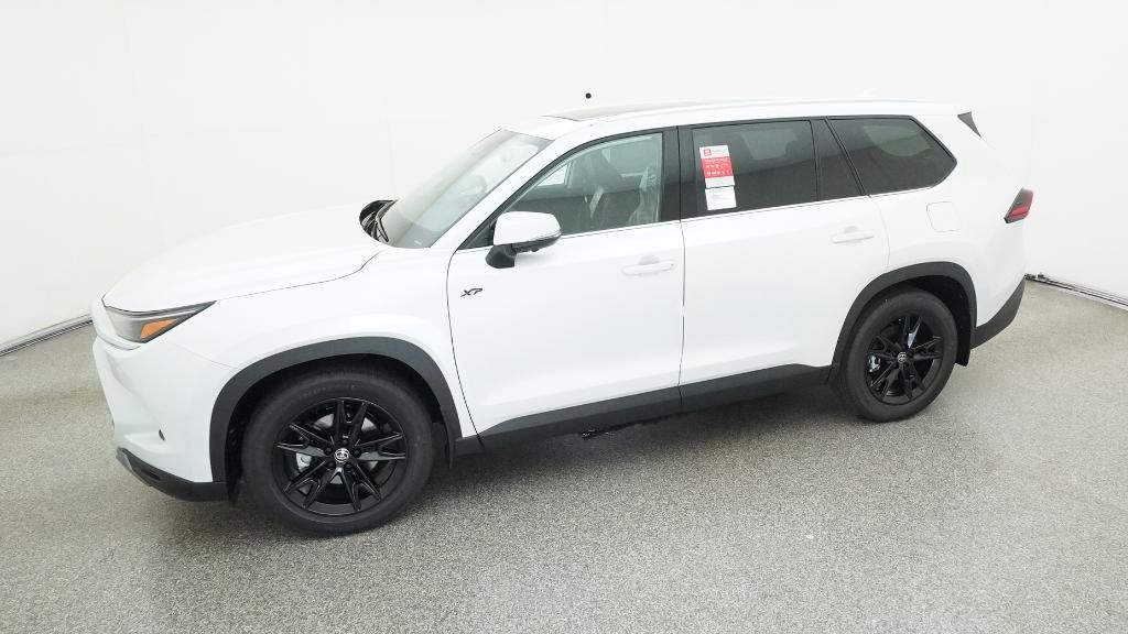 2025 Toyota Grand Highlander Limited 29