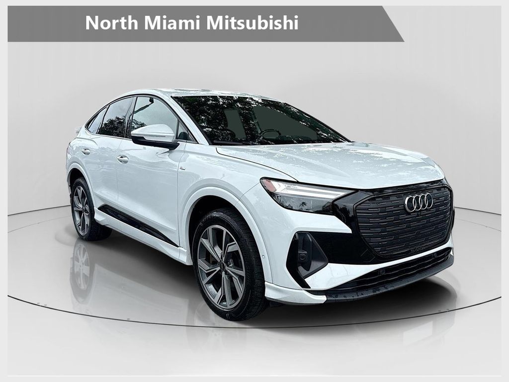 Glacier White 2023 Audi Q4 e-tron Sportback Sedan All-Wheel Drive Automatic