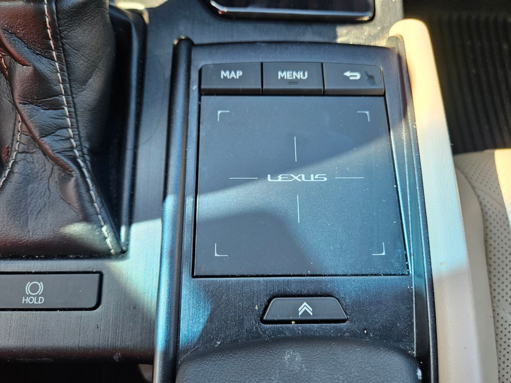 Thumbnail: 2019 Lexus ES - 31