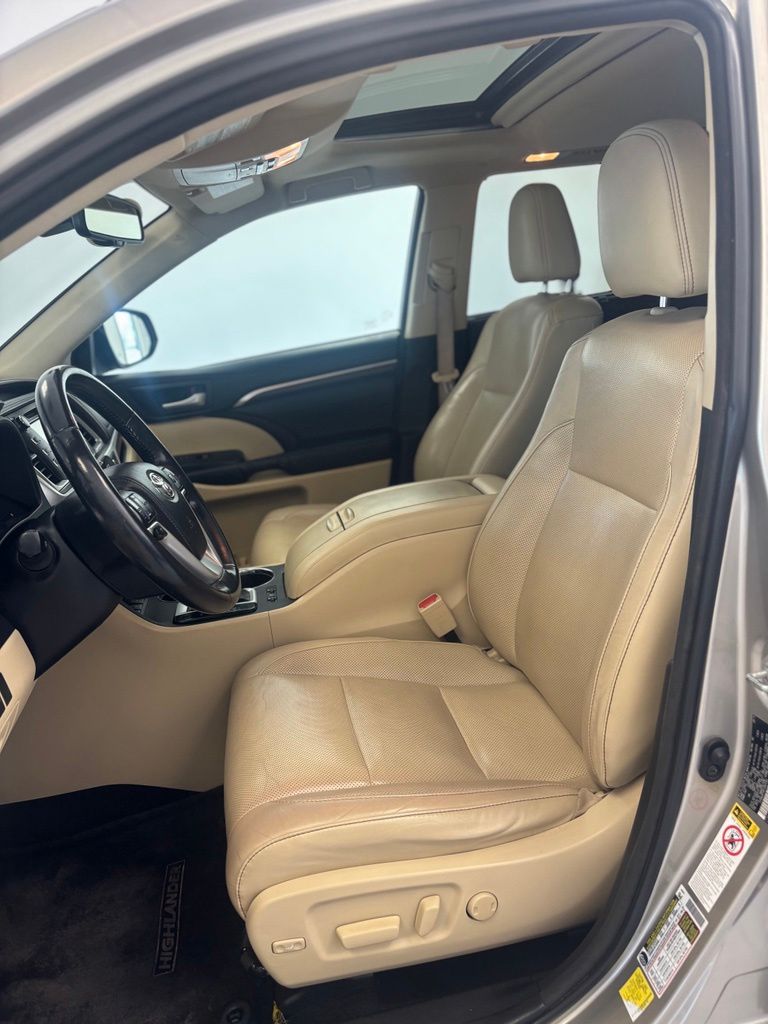 Used 2015 Toyota Highlander SUV