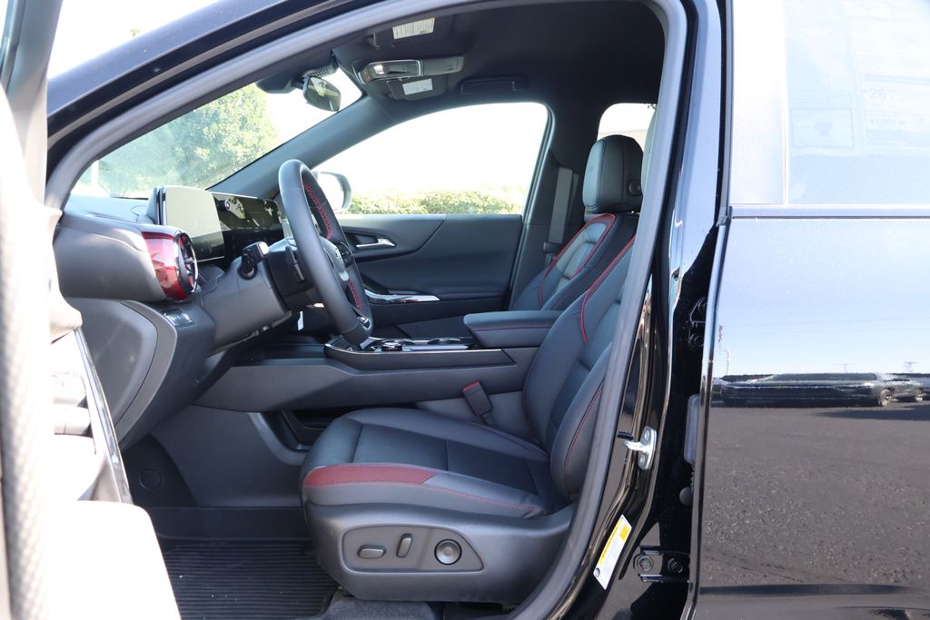 Thumbnail: 2026 Chevrolet Equinox - 14