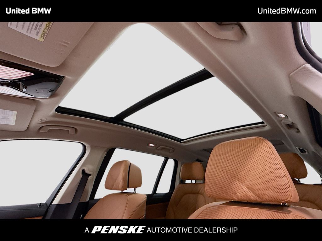 Thumbnail: 2025 BMW X7 - 12