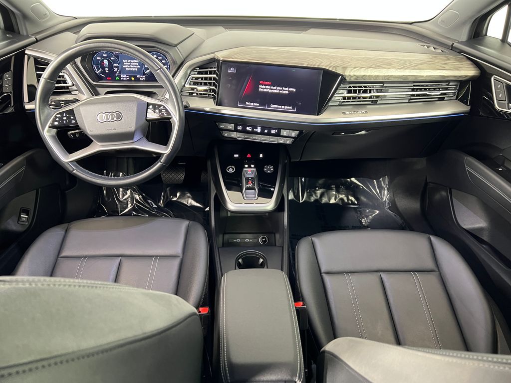 Thumbnail: 2023 Audi Q4 e-tron - 12