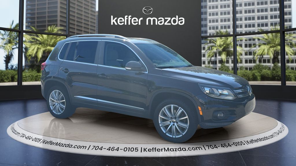 Deep Black 2016 Volkswagen Tiguan SUV / Crossover All-Wheel Drive 6-Speed Automatic