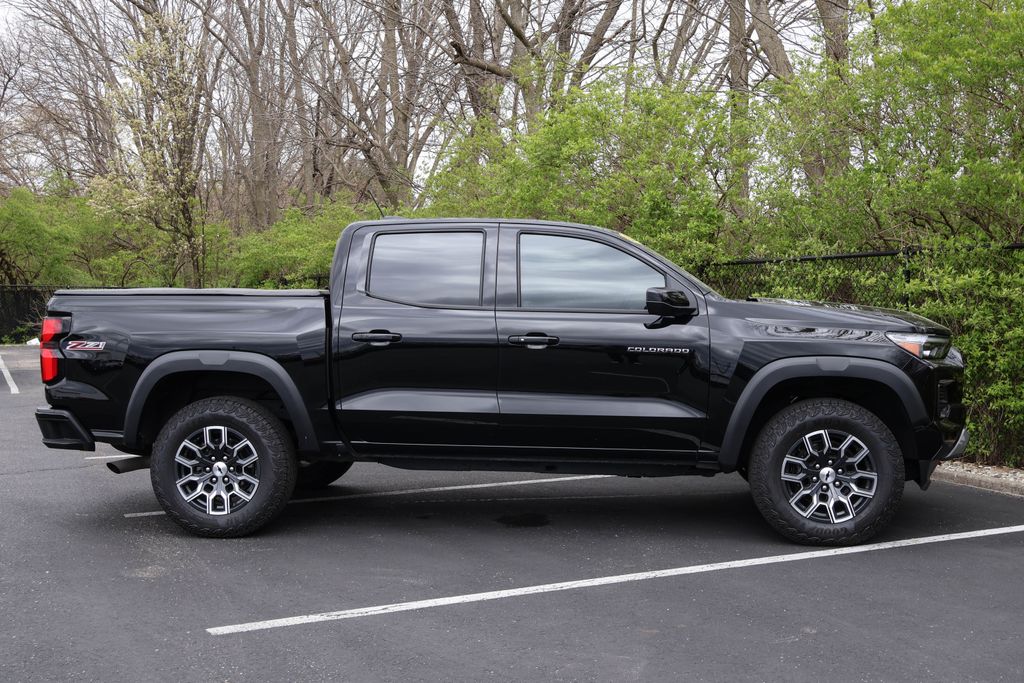 2023 Chevrolet Colorado Z71 11