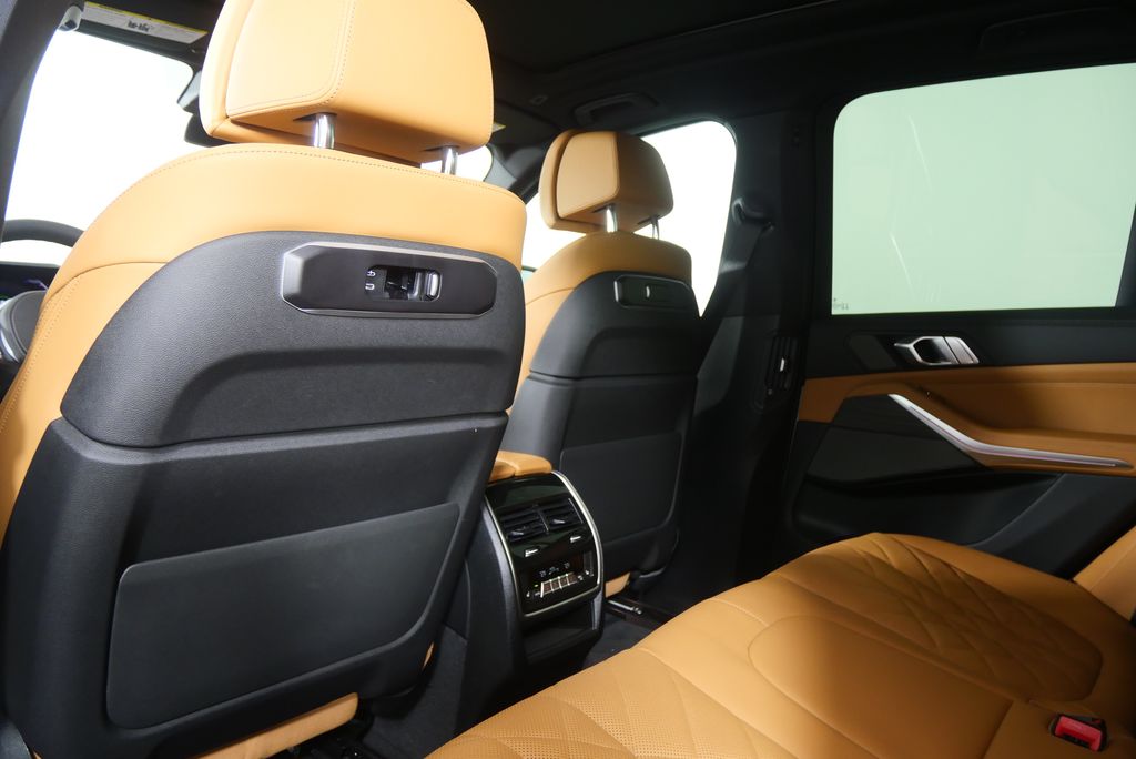 Thumbnail: 2026 BMW X5 - 17