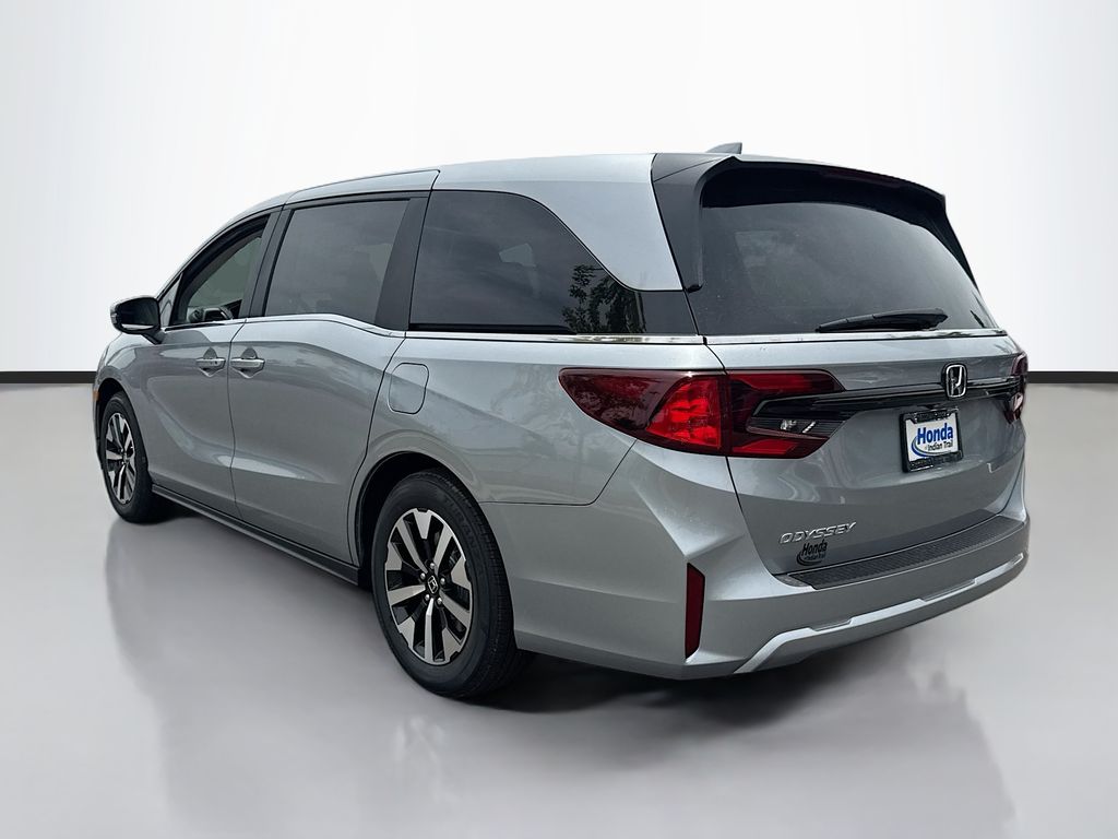 New 2026 Silver Honda EX-L image 6
