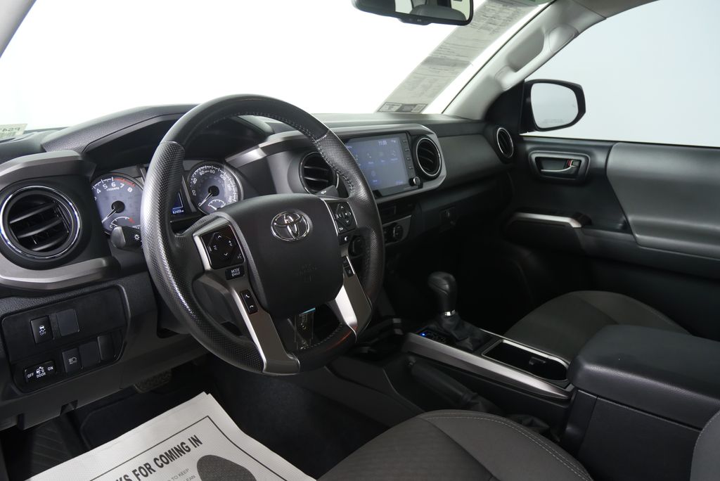 Thumbnail: 2022 Toyota Tacoma - 13