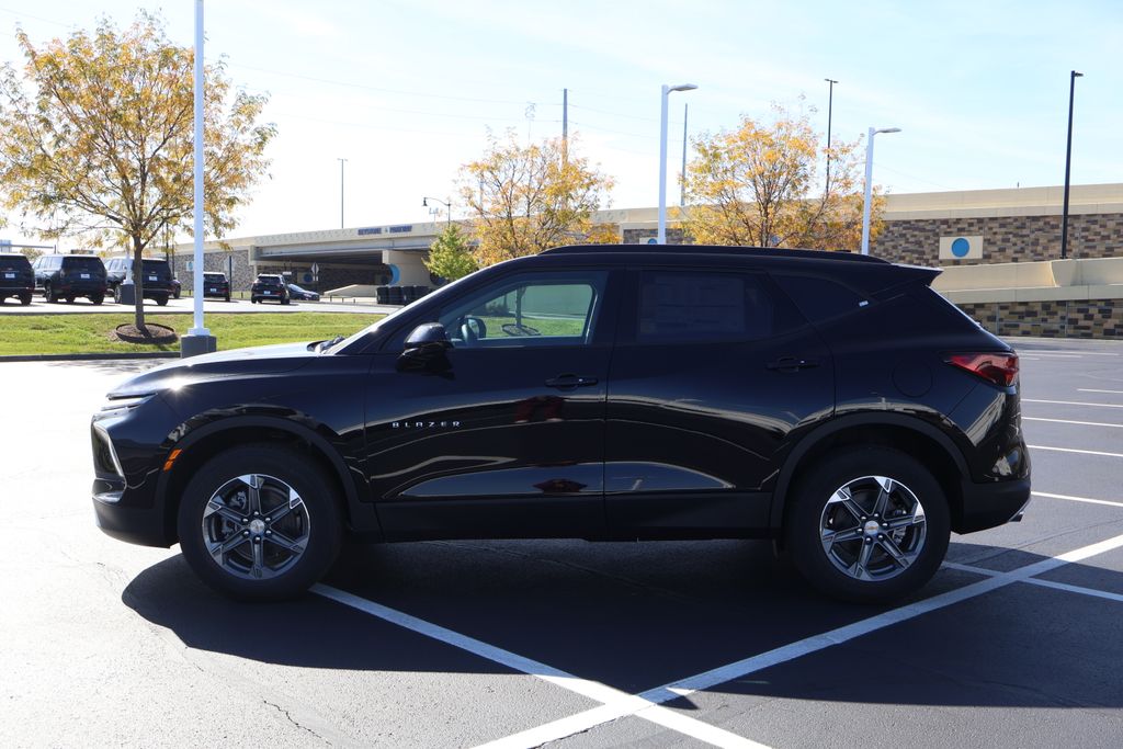 Thumbnail: 2025 Chevrolet Blazer - 4