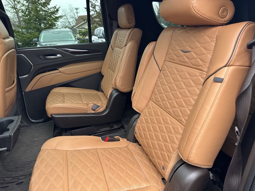 Used 2023 Black Cadillac Sport image 6