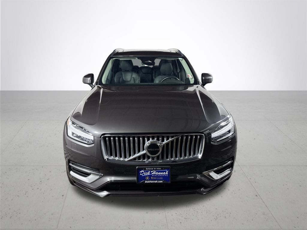 2025 Volvo XC90 T8 Core photo 3