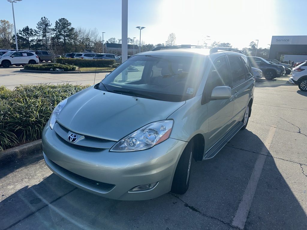 2008 Toyota Sienna XLE