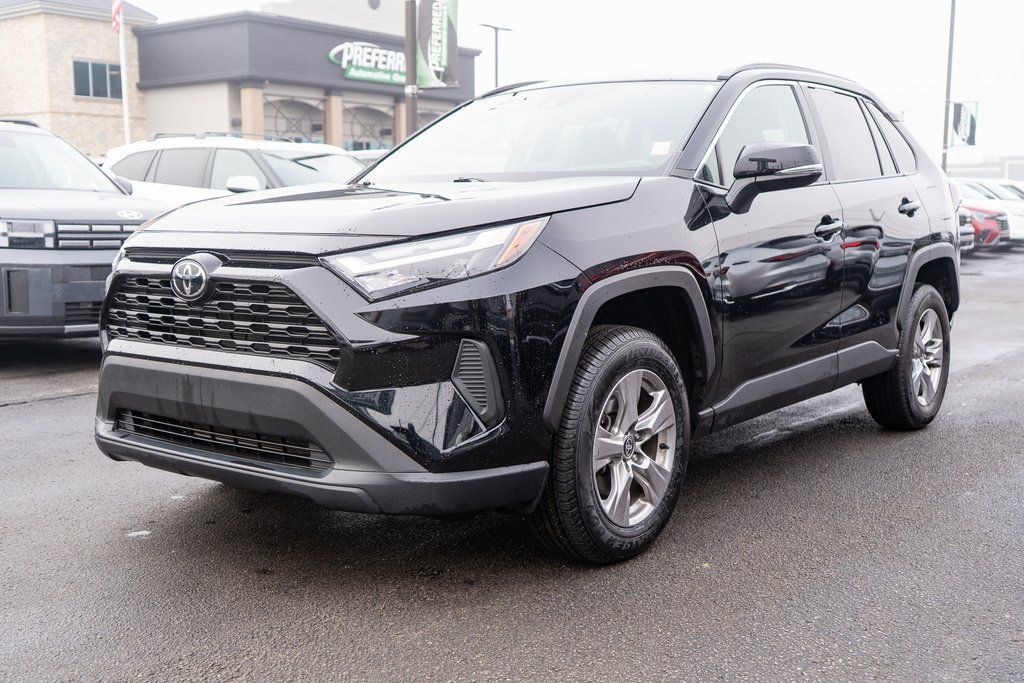 2024 Toyota RAV4 XLE FWD