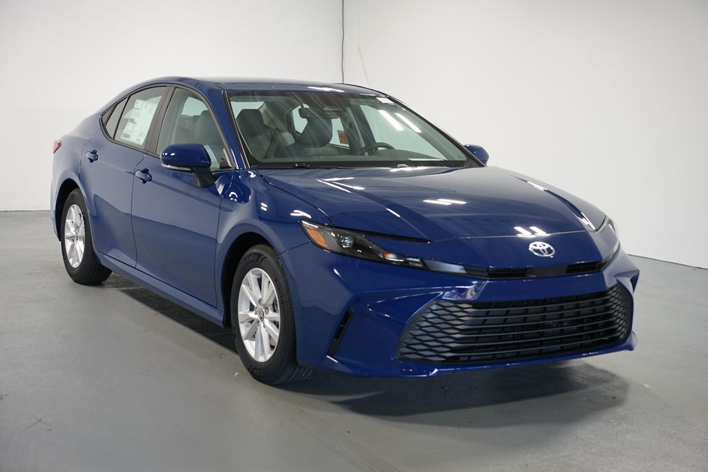 Thumbnail: 2025 Toyota Camry - 3