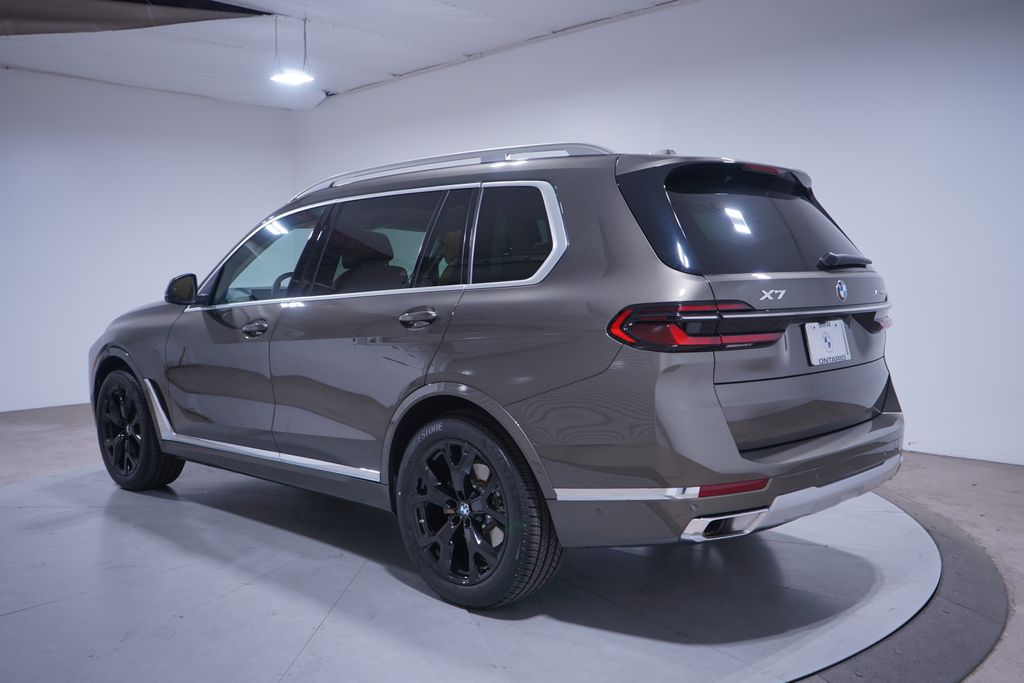 Thumbnail: 2023 BMW X7 - 3