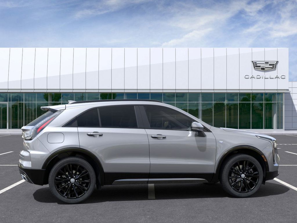 2025 Cadillac XT4 Sport 5