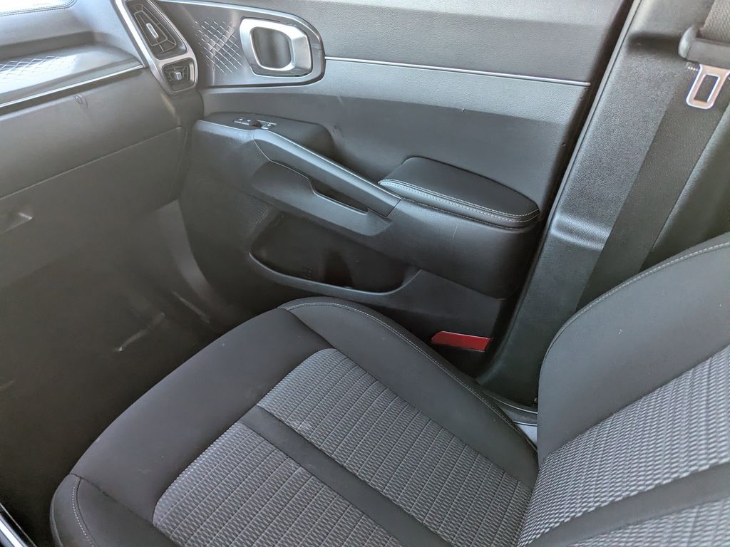 used 2023 Kia Sorento car, priced at $19,892