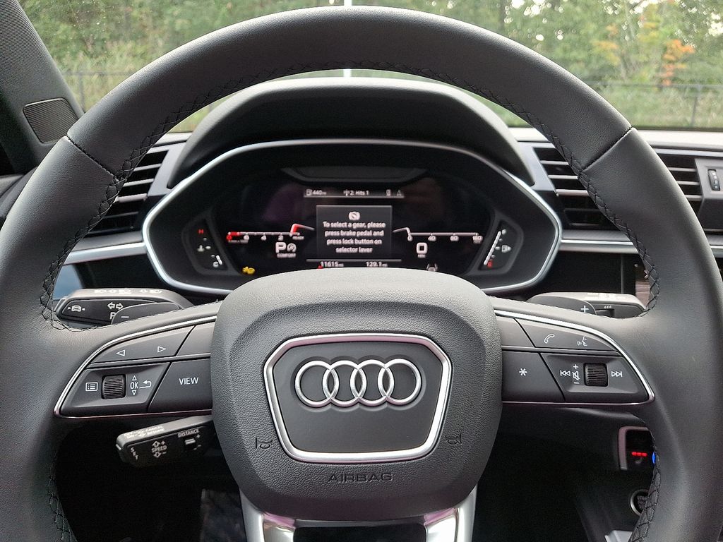 Thumbnail: 2024 Audi Q3 - 20