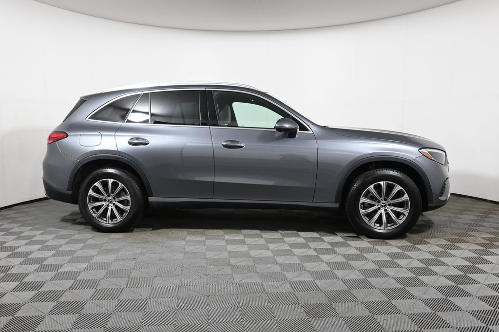 Thumbnail: 2023 Mercedes-Benz GLC - 8