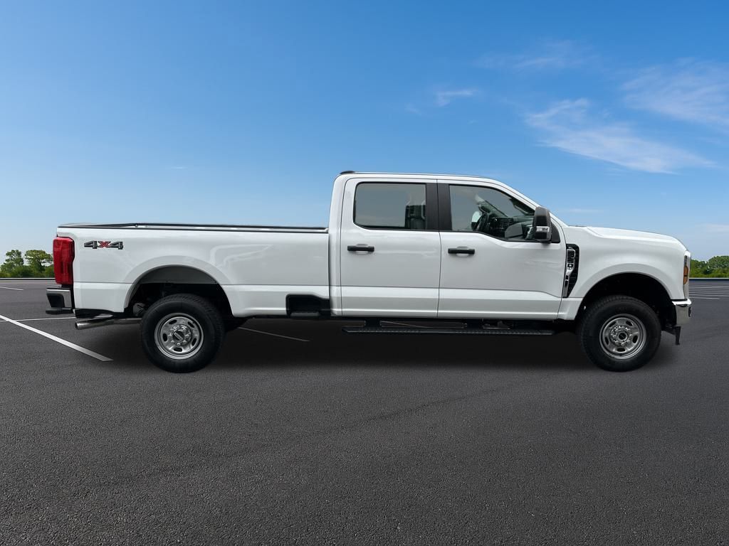 New 2025 Ford Super Duty F-250 Crew Cab 8' Box XL