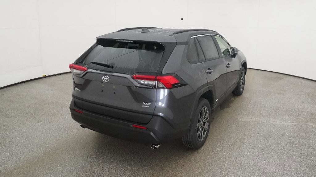 Thumbnail: 2025 Toyota RAV4 - 3