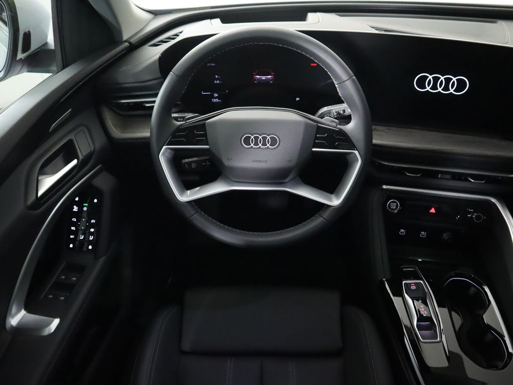 Thumbnail: 2025 Audi Q5 - 11