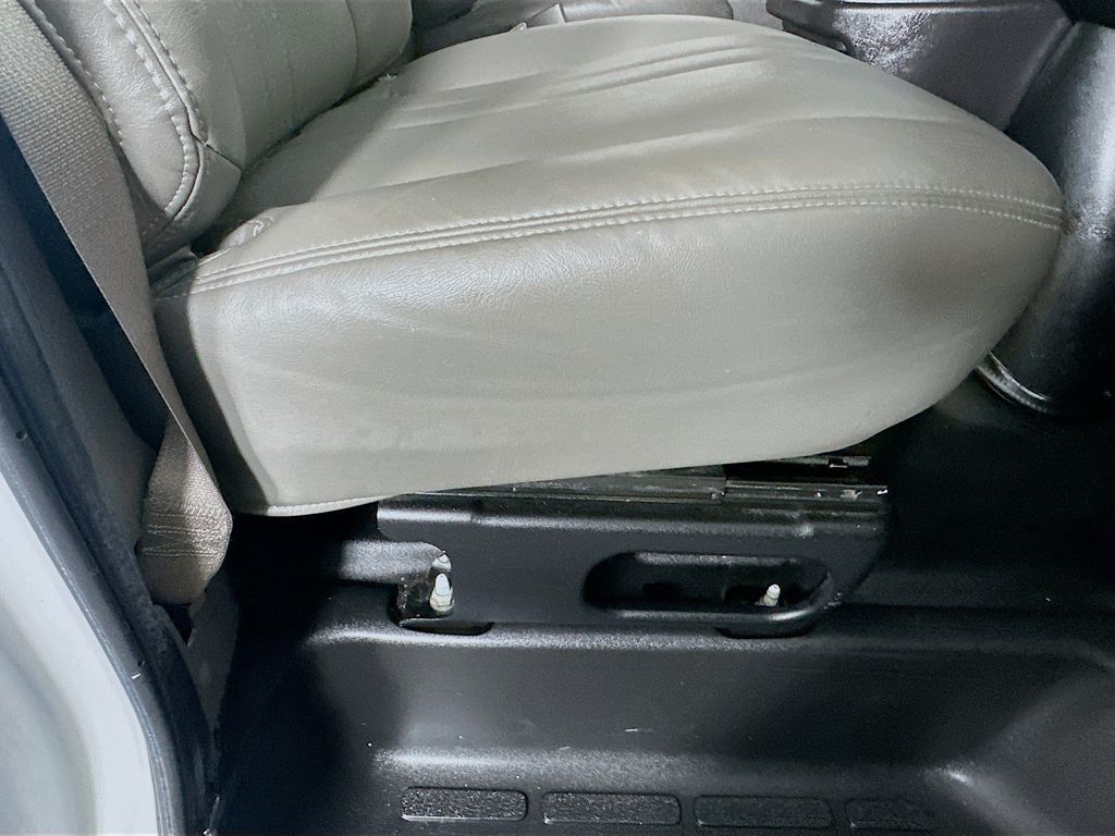 Used 2022 White Chevrolet Work Van image 22