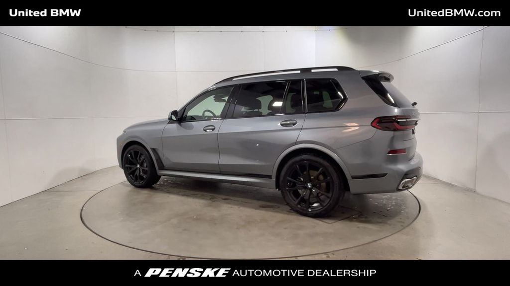 Thumbnail: 2024 BMW X7 - 6